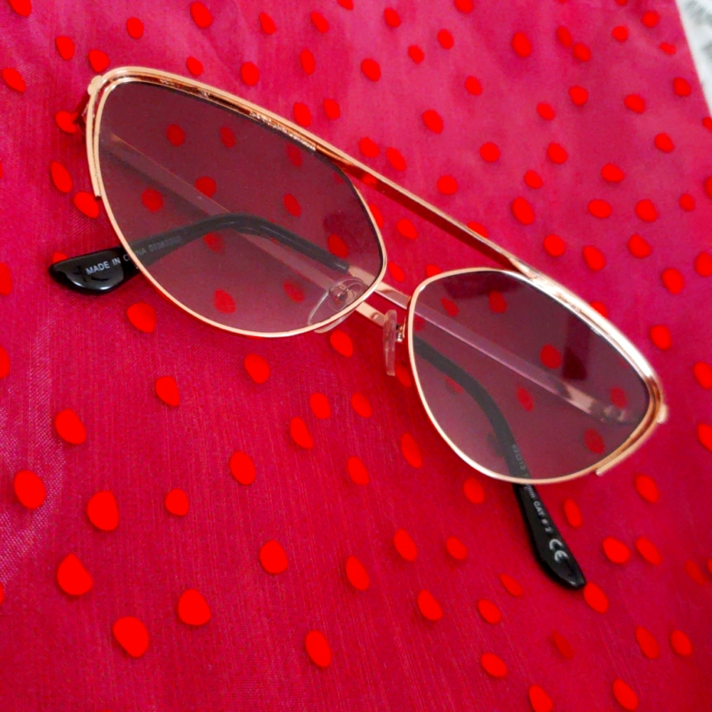 Retro shades